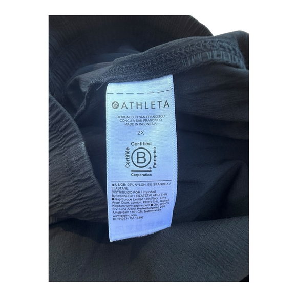 Athleta Size 2x Trekkie North Mid Rise Short Black NWT - Picture 10 of 12